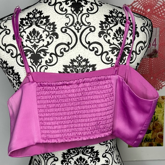 NWOT House of Harlow 1960 Satin (like) Crop Halter Top Purple - Picture 4 of 8